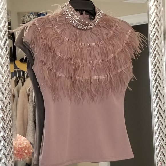 Gracia Tops - Gracia Purple Feather Short Sleeve Top, Size Medium NWT